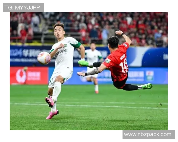 成都羽毛球队以95分稳居全国锦标赛积分榜首位争夺冠军势头强劲